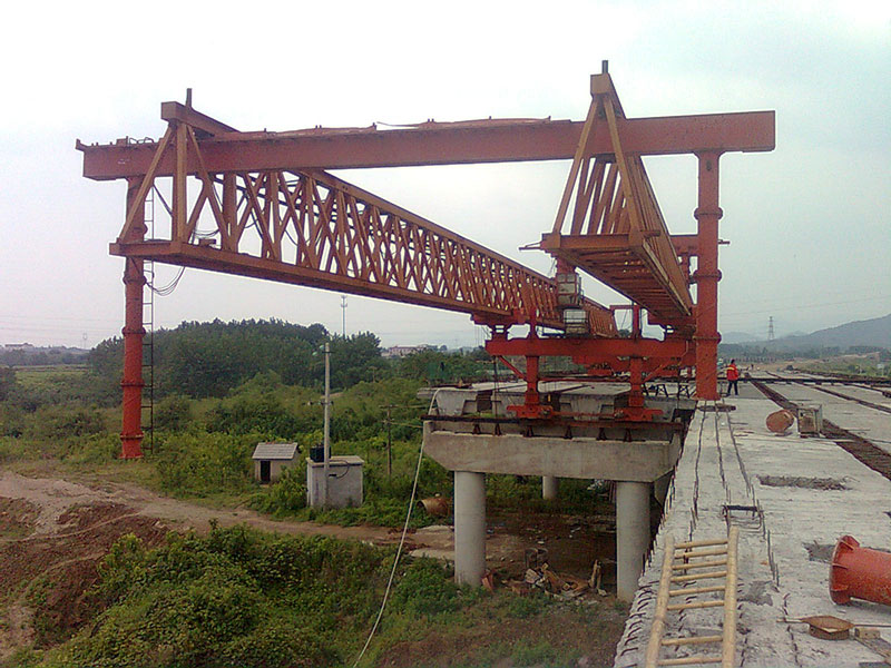 公路架桥机